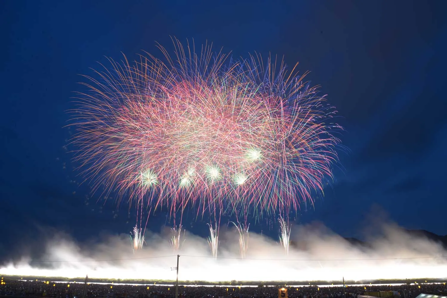 ナイアガラ付大スターマイン