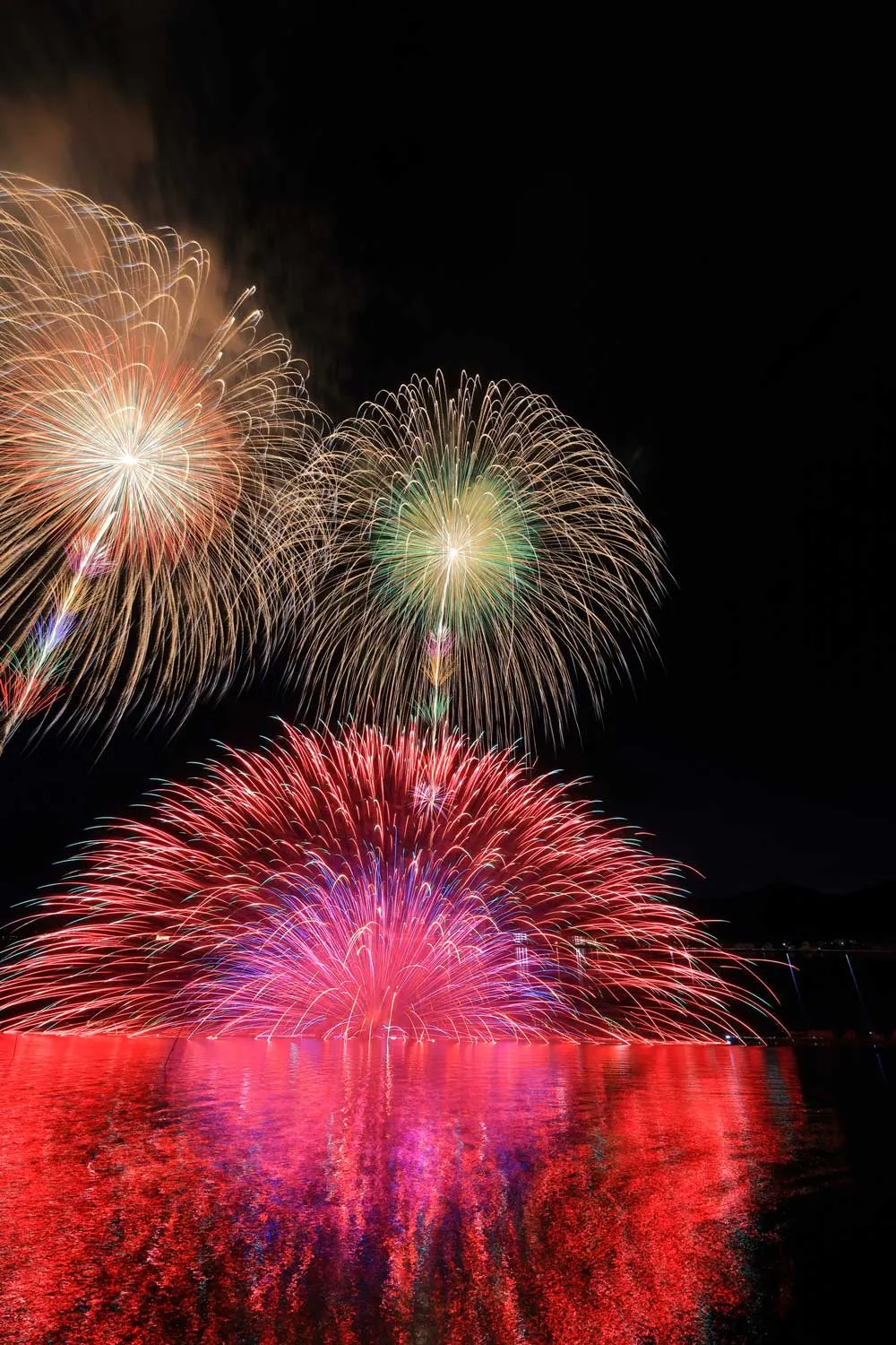 2023年三ケ日の花火大会（泉谷玄作氏）