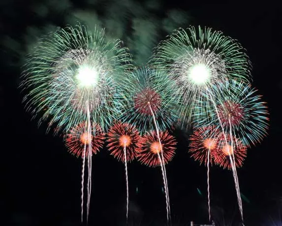 エピローグ　～ 夜空に輝く灯を この夏のおもいでに ～